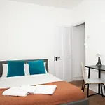 Stay By The West End - Central Apartment